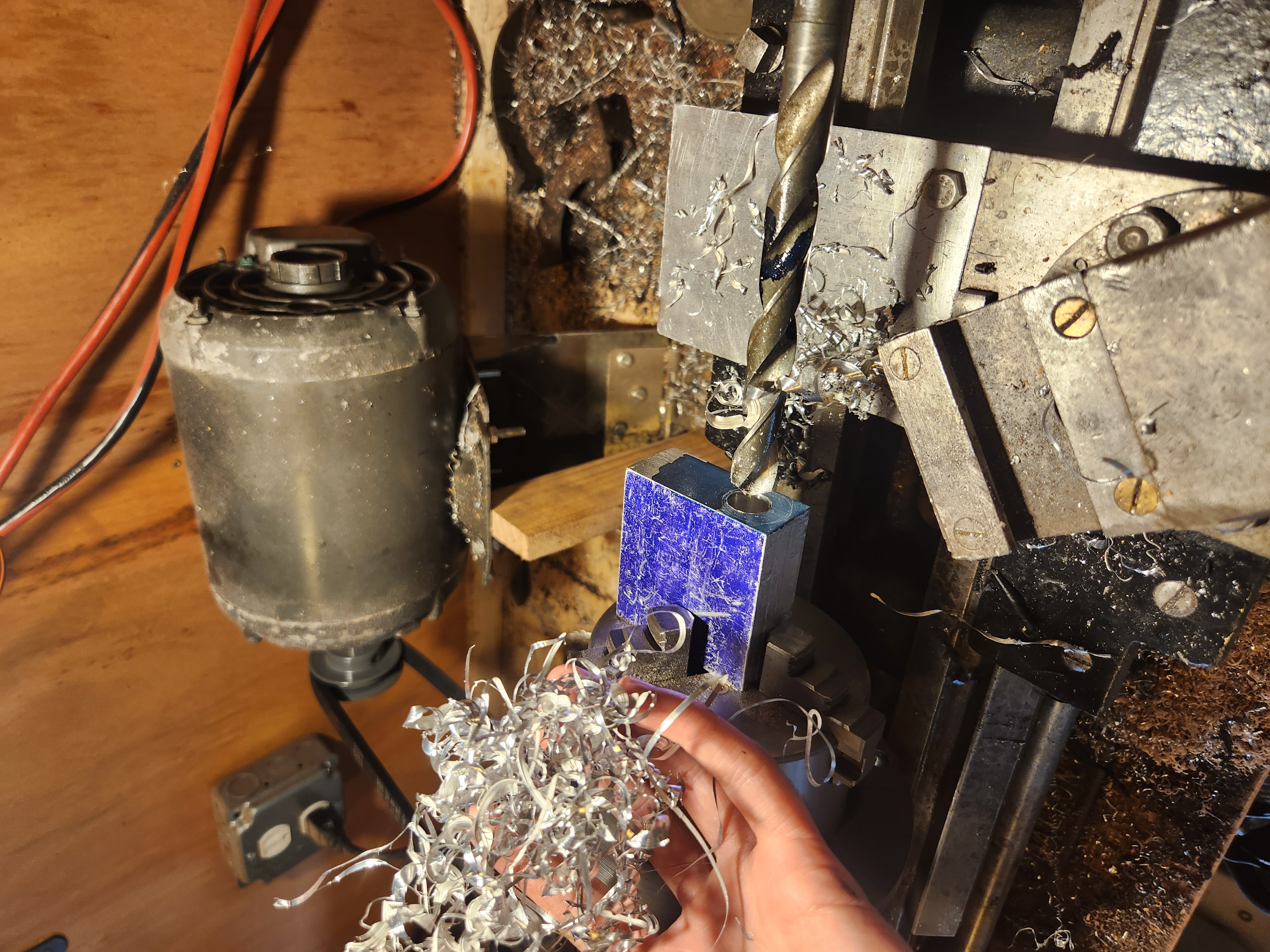 Cutting bearing seats and drilling main hole